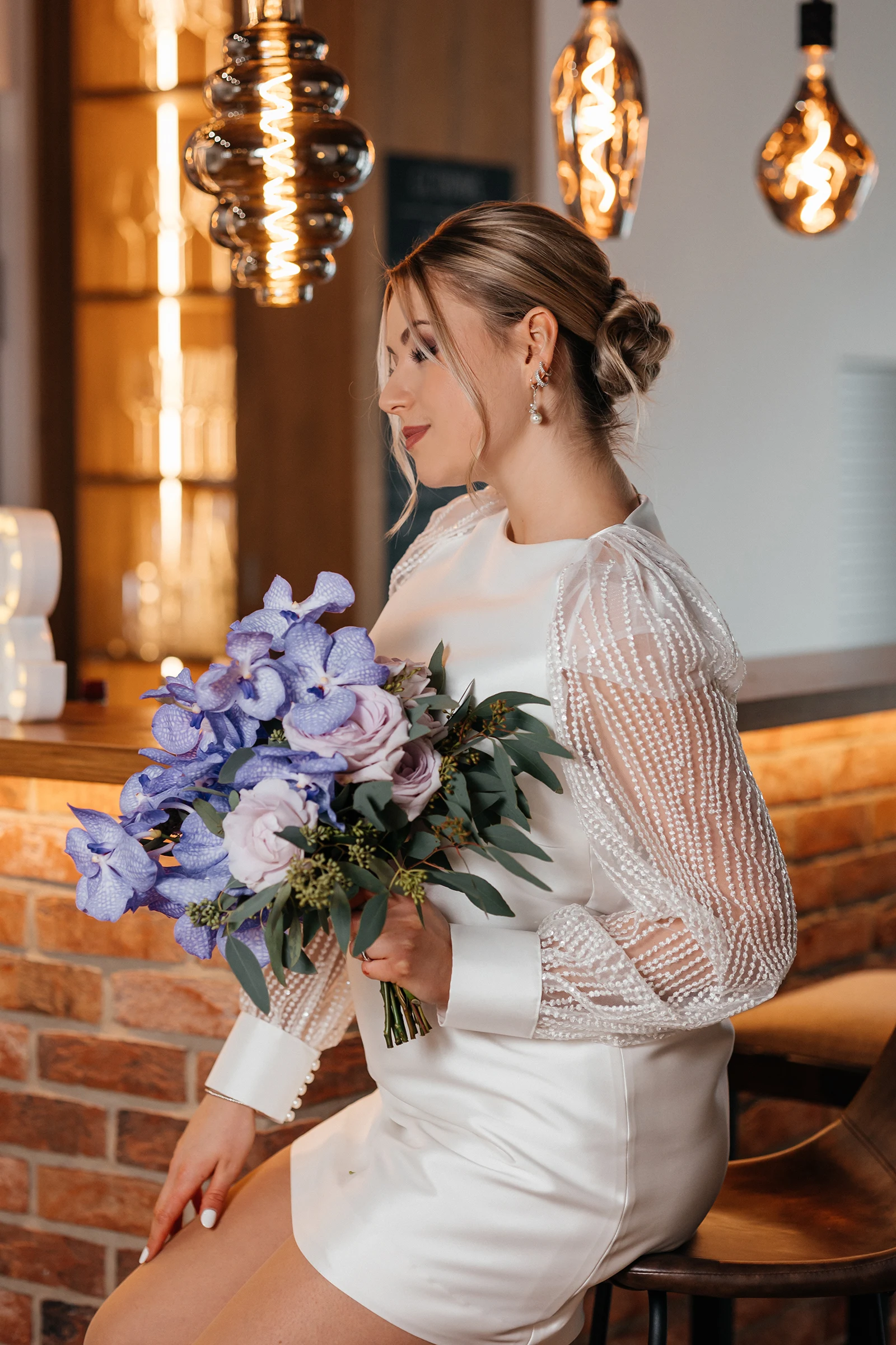 Brautportrait. Winterhochzeit mit warmen Farbtönen